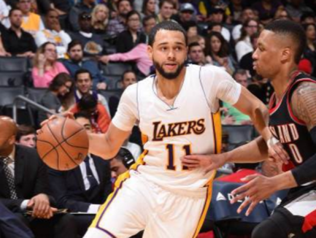 更是在向年 更是在向年